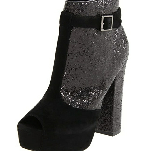 Platform Heels - Picture 1 of 3